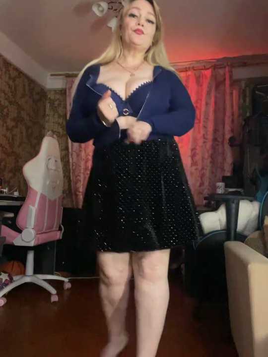 Sweet-blonde Stripchat recording – Oct 23, 2026