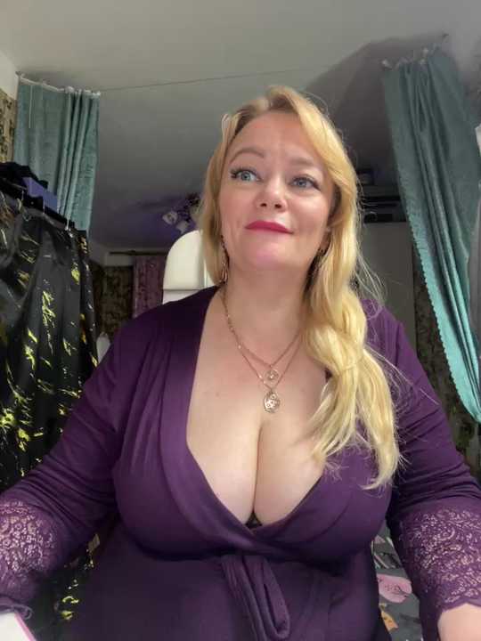 Sweet-blonde