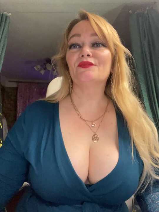 Sweet-blonde Stripchat recording – Oct 20, 2026