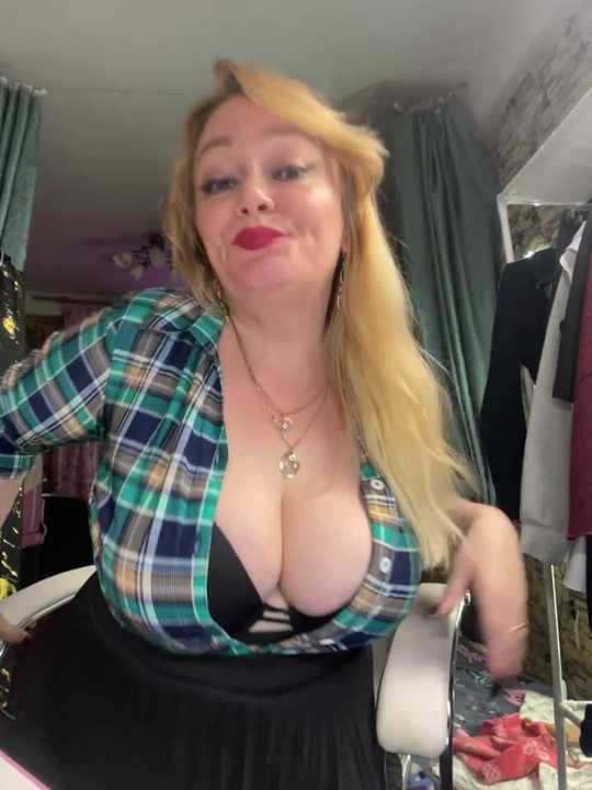 Sweet-blonde