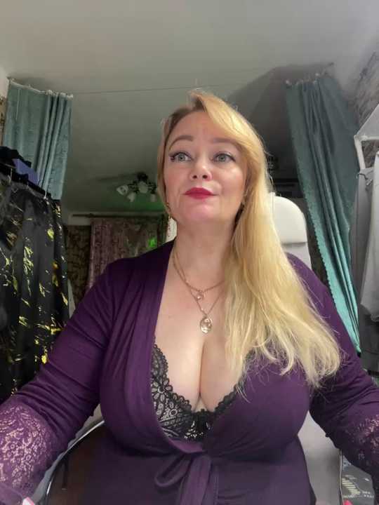 Sweet-blonde