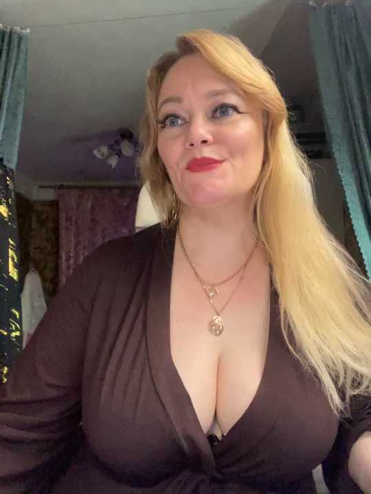 Sweet-blonde cam recording