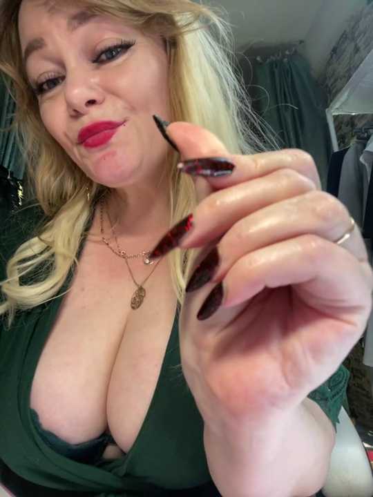 Sweet-blonde cam recording
