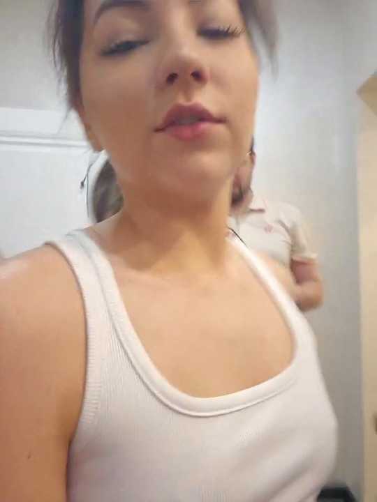 SweetElya Stripchat recording – Oct 24, 2026