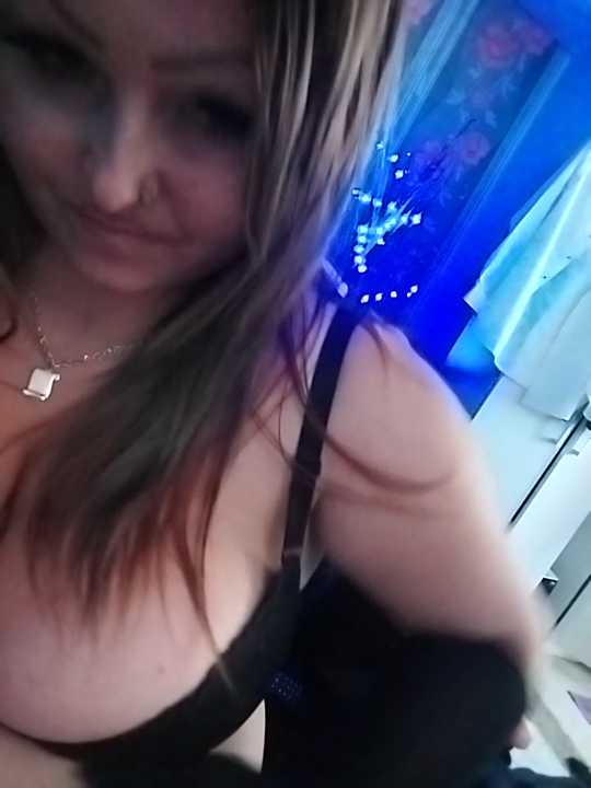 Szenyoritaa cam recording