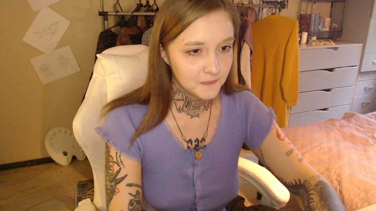 Taissa_Harmon cam recording