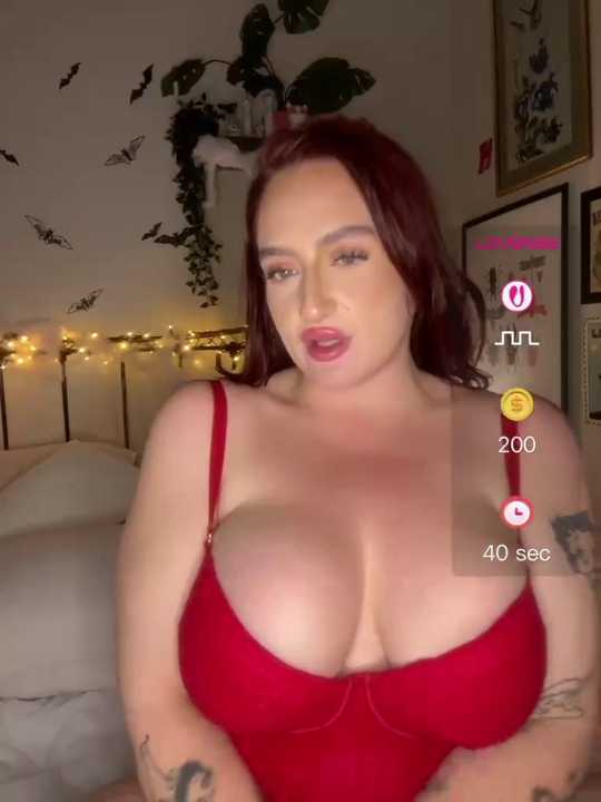 TaliaMommyMelons cam recording