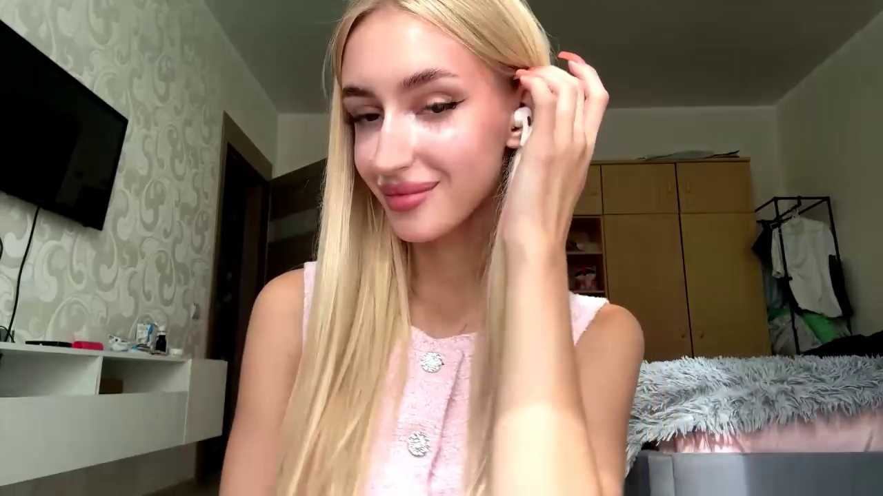 TanekaAmela cam recording