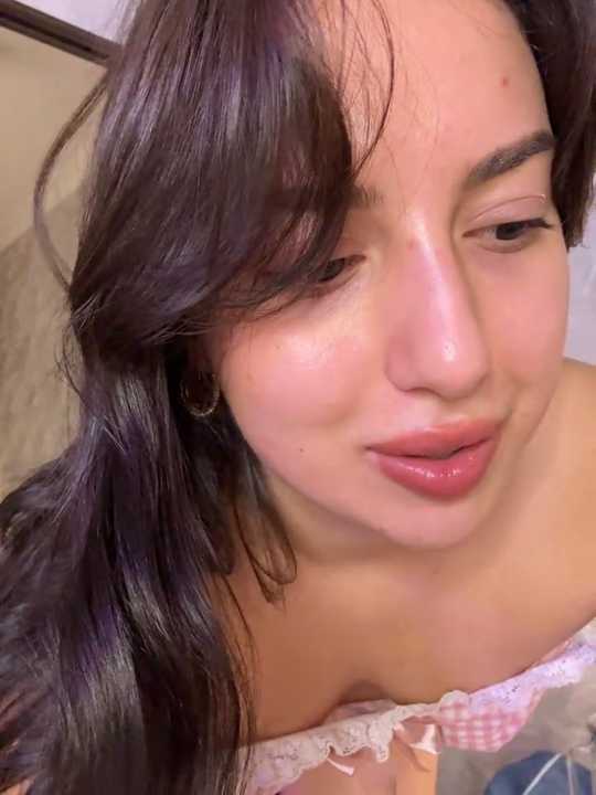 Tasty_NoraX cam recording