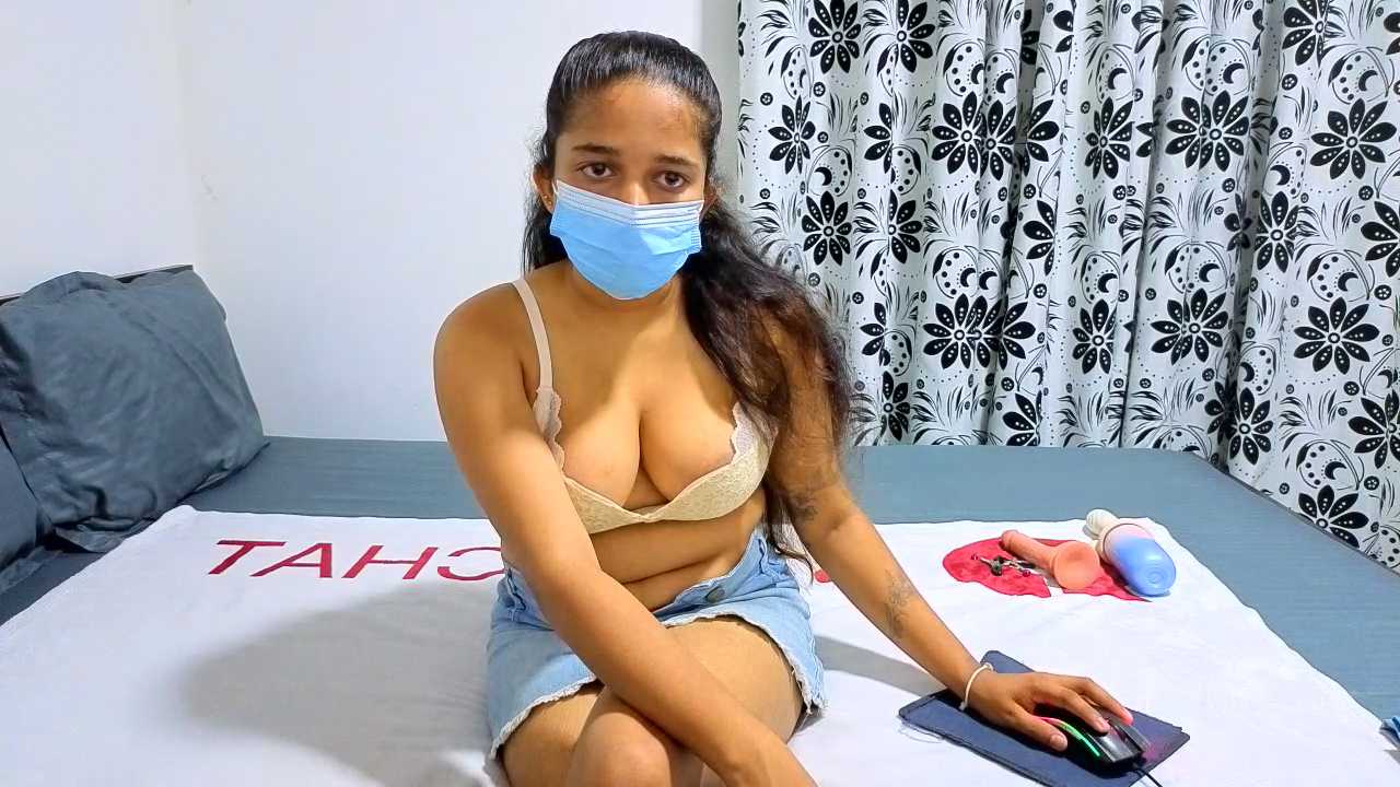 Tatoo_girl cam recording