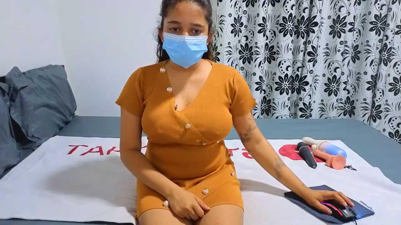 Tatoo_girl cam recording