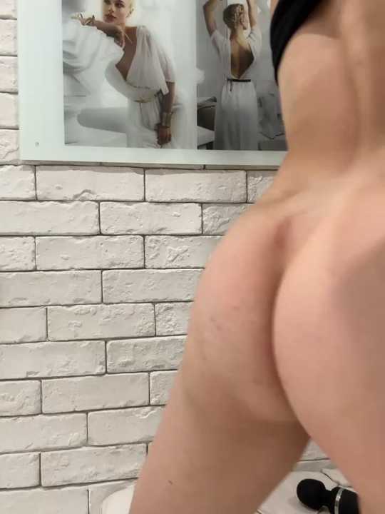 TeaseBabeXXX