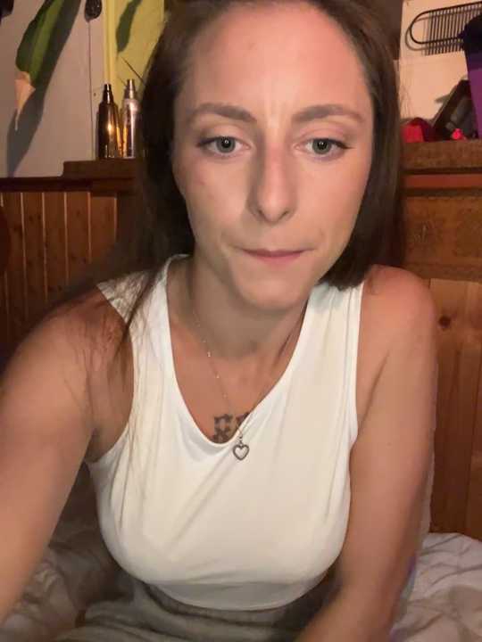 TeenLeonie18 cam recording