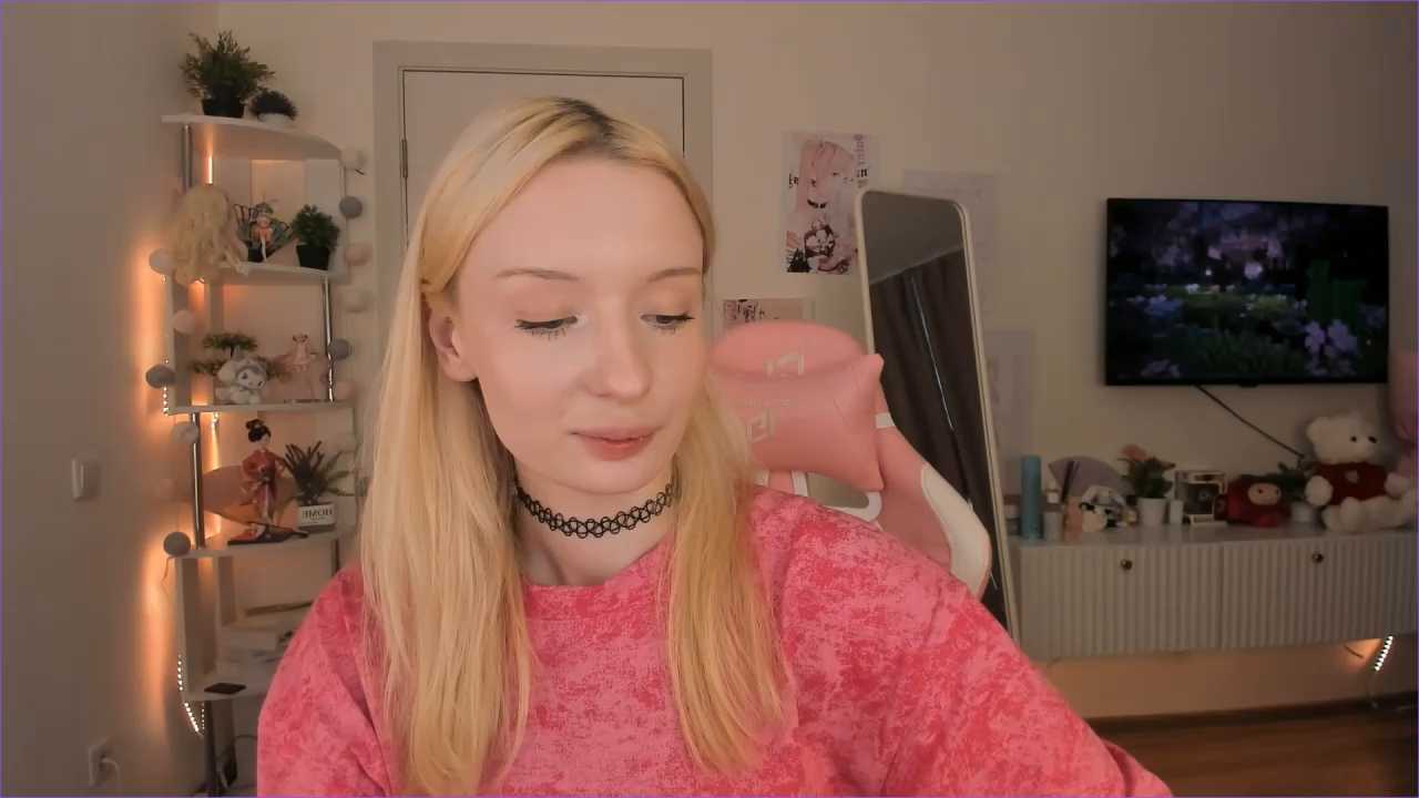 Tiffany_Paw cam recording