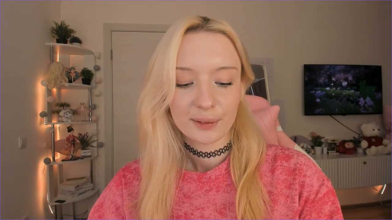 Tiffany_Paw cam recording