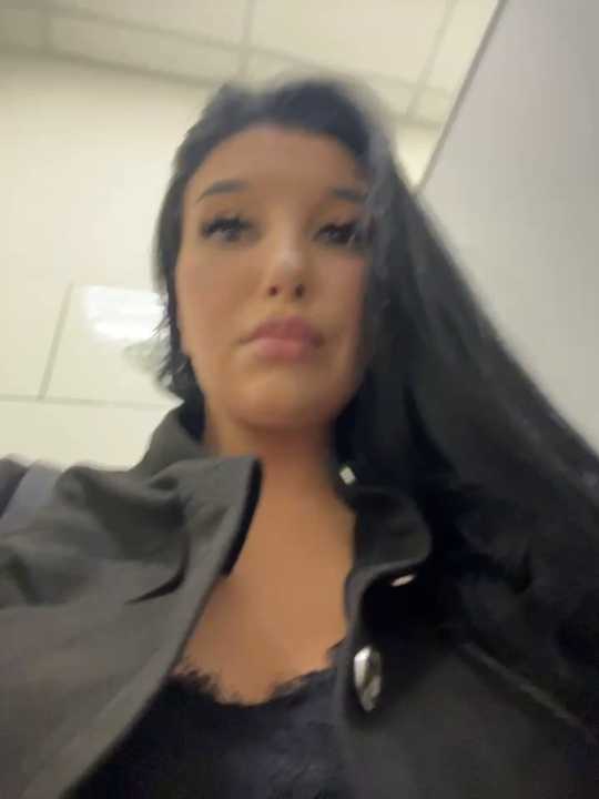Tisha_Busty