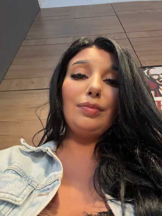 Tisha_Busty Stripchat recording – Oct 22, 2026