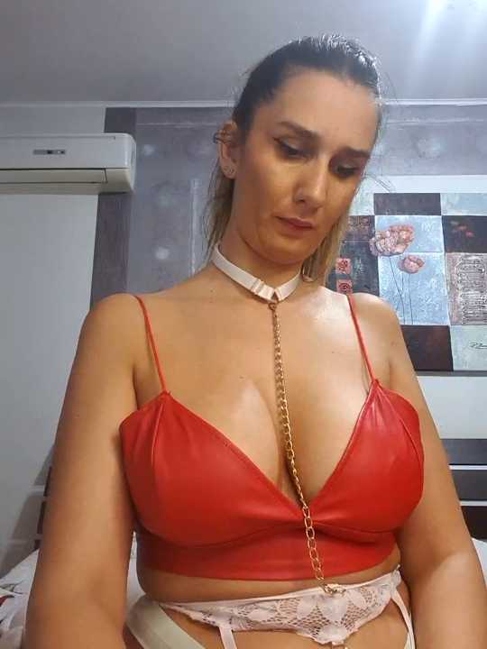 USA_SQUIRT_MILF cam recording