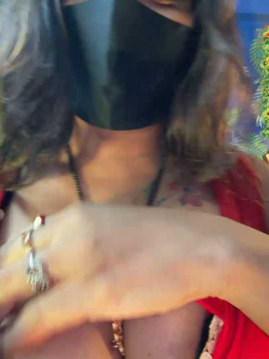 V-Hot-Sweti