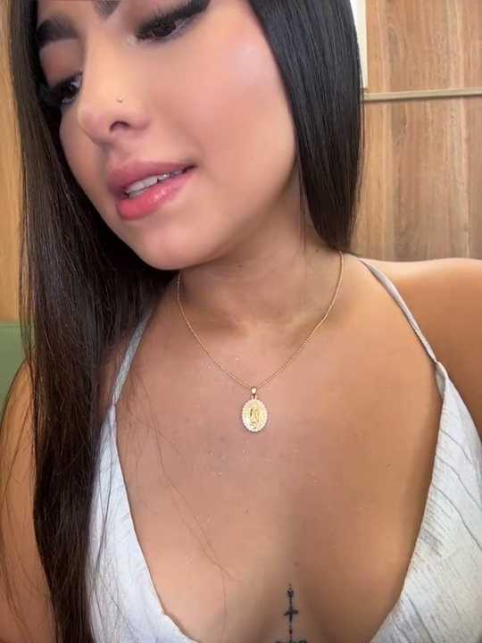Valentina-gomezz cam recording