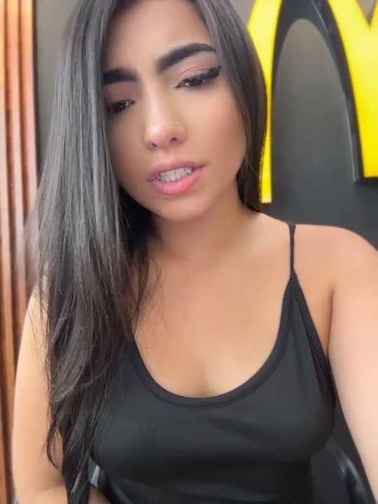 Valentina-gomezz