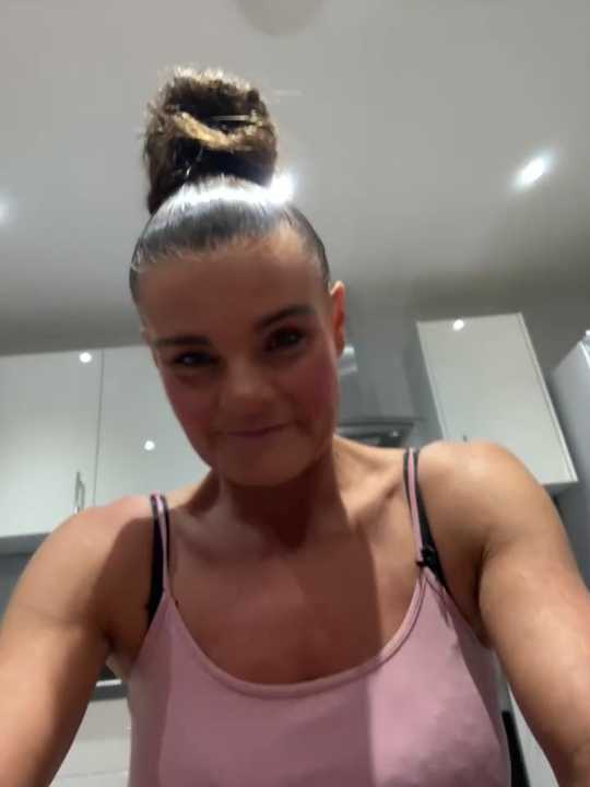 Valentina_Rose-2163xoxo Stripchat recording – Oct 26, 2026
