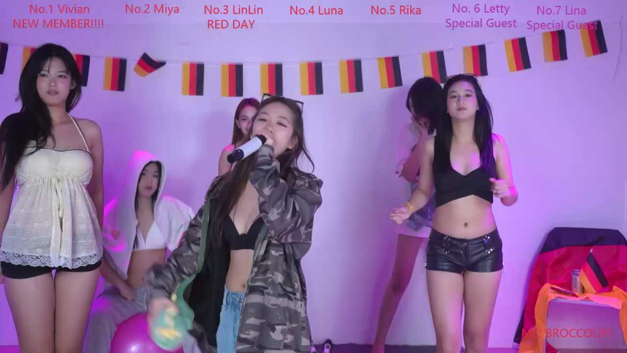 Velvet--girl cam recording
