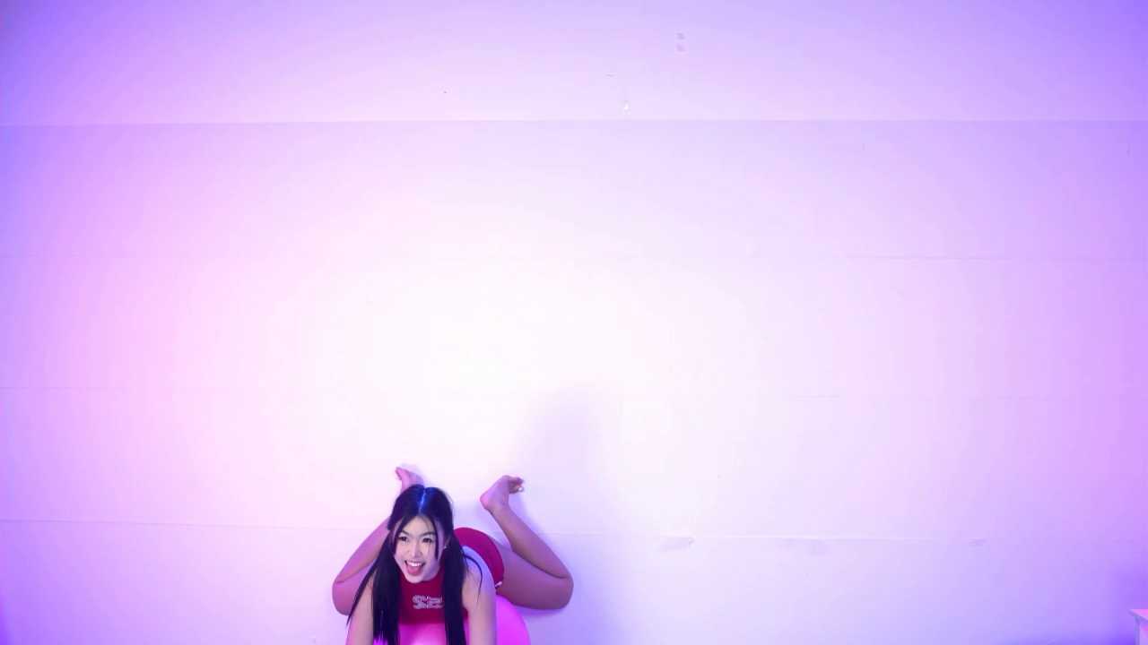Velvet--girl cam recording