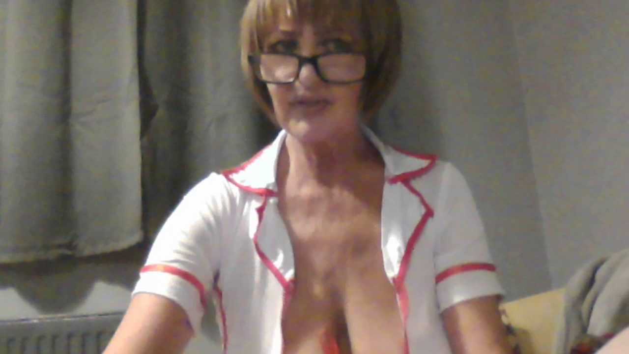 Velvet-Amorous-Milf cam recording