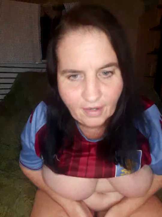 Velvet-Milf cam recording