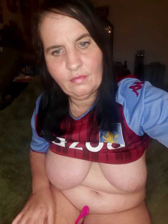 Velvet-Milf