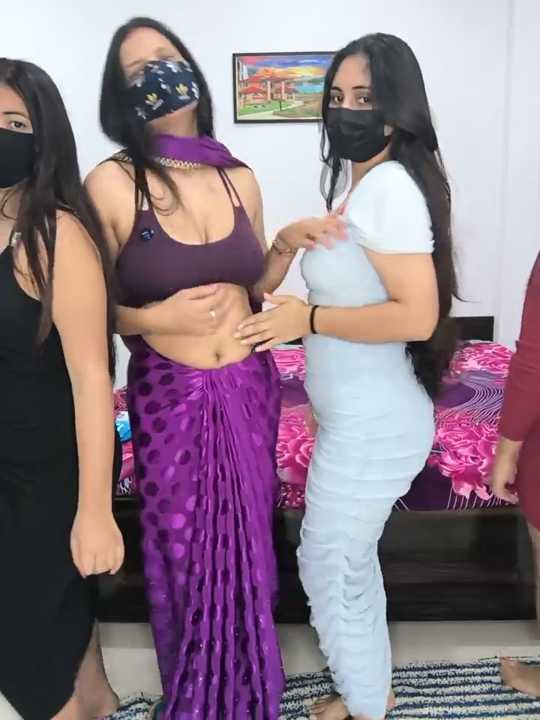 Velvett_vixens cam recording