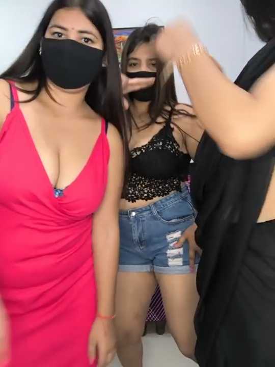 Velvett_vixens cam recording