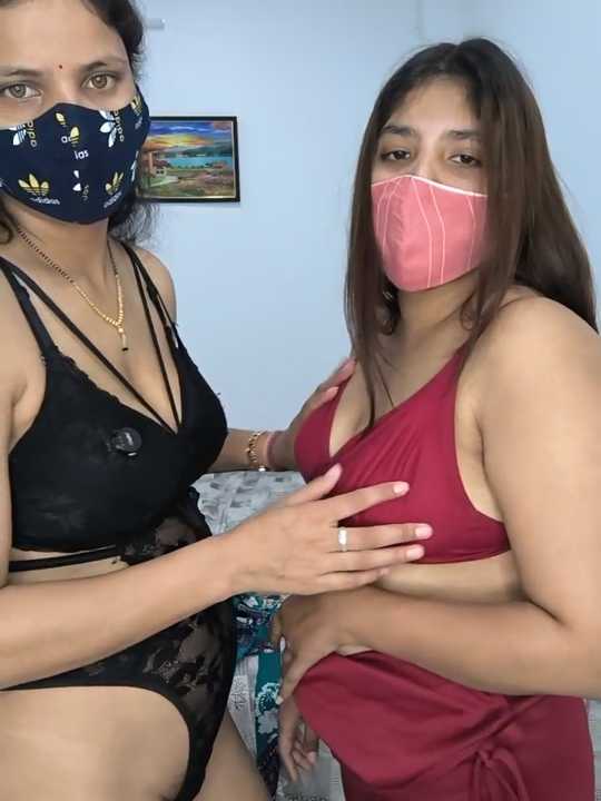 Velvett_vixens cam recording