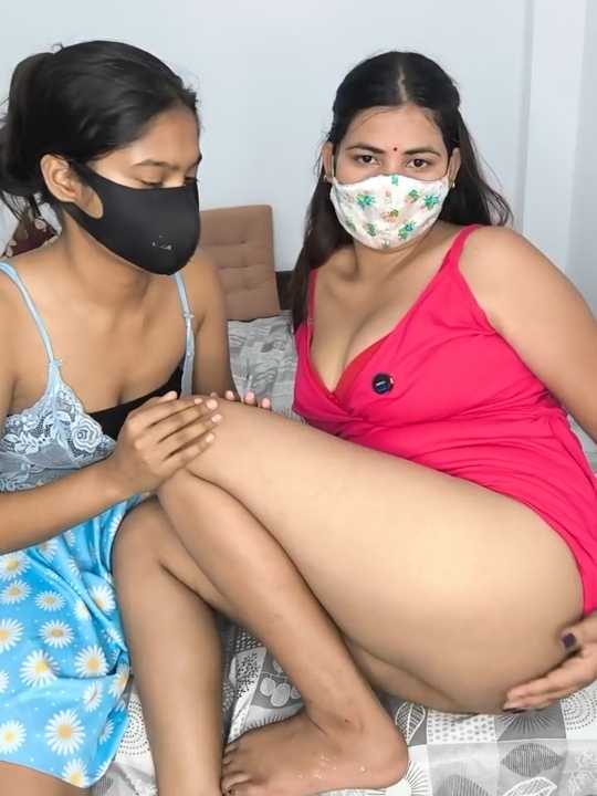 Velvett_vixens cam recording
