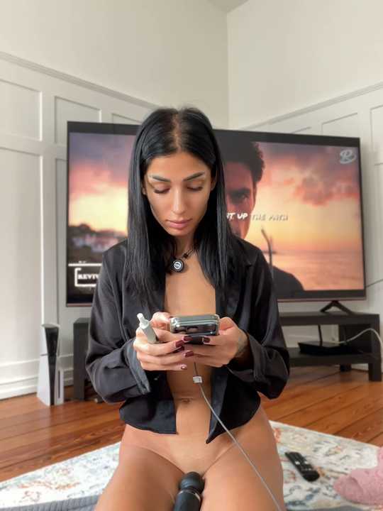 Vicky_luxe