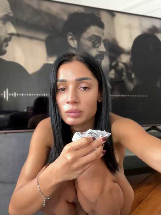 Vicky_luxe cam recording
