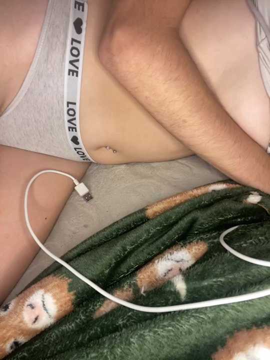 VioletxBlue Stripchat recording – Oct 22, 2026