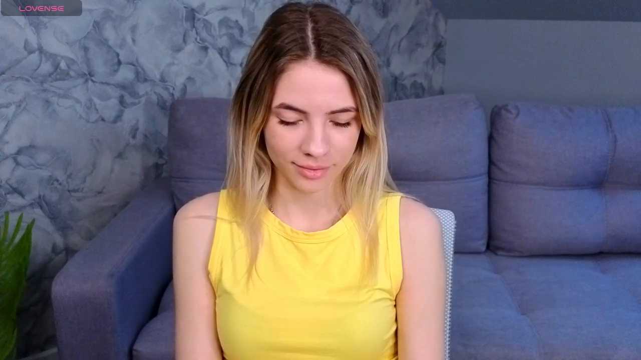 Vivienn_Rose Stripchat recording – Oct 21, 2026