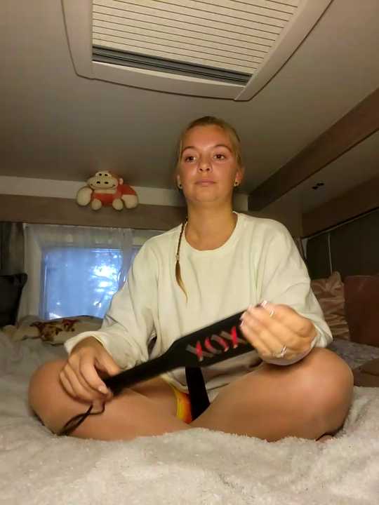 Vixen-Addiction Stripchat recording – Oct 26, 2026