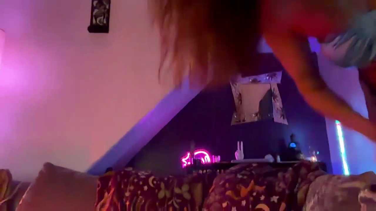XLucilleX cam recording