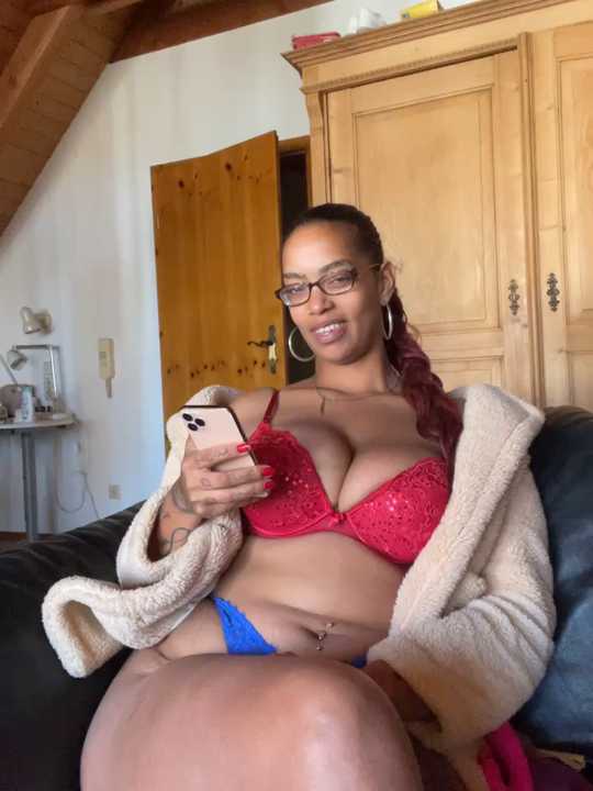 YoungKyraKush cam recording