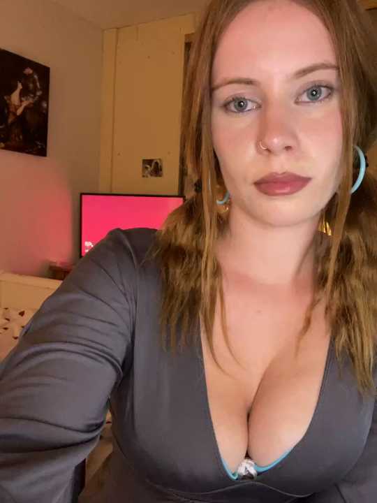 Young_Lizzie cam recording