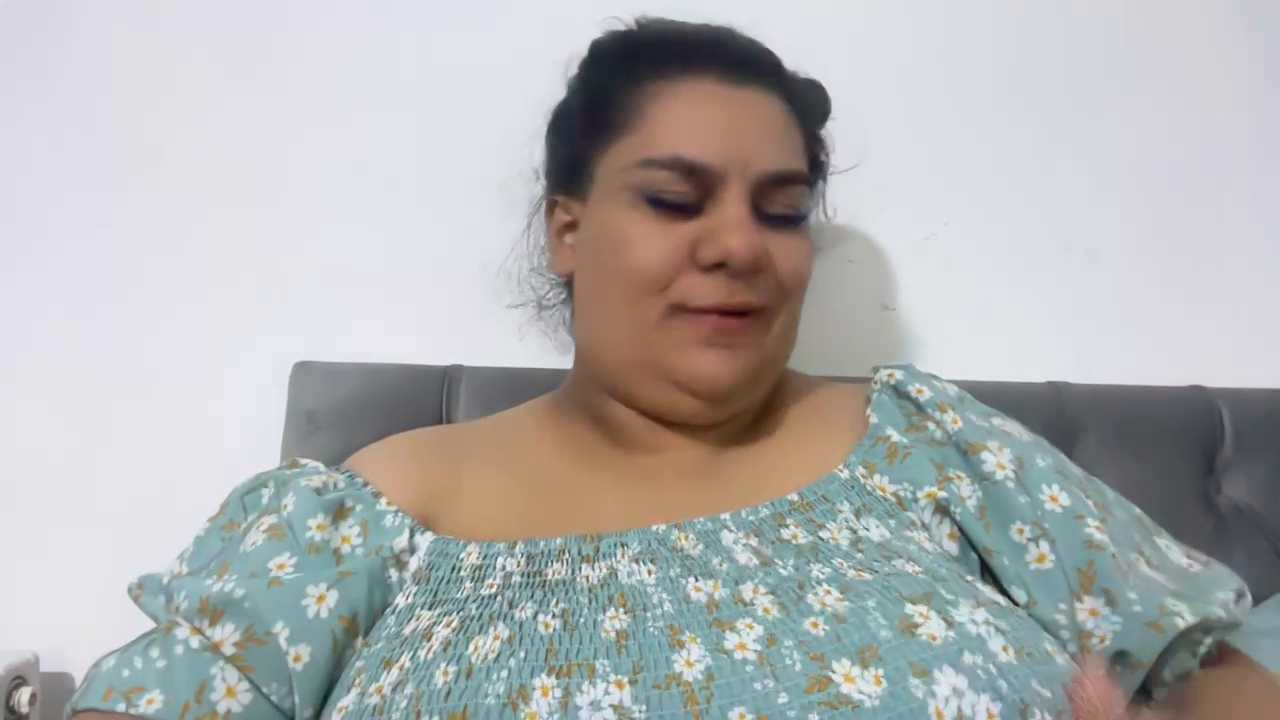 YourCurvyFantasy cam recording