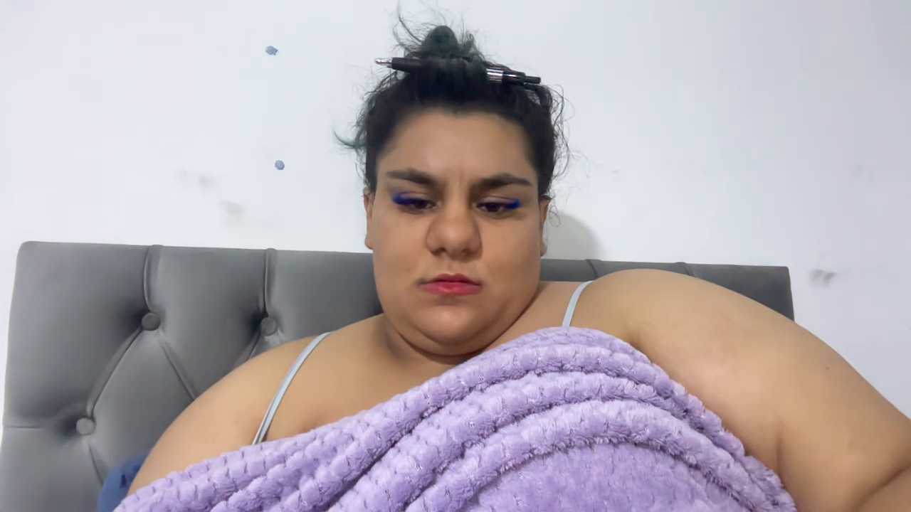 YourCurvyFantasy Stripchat recording – Oct 19, 2026