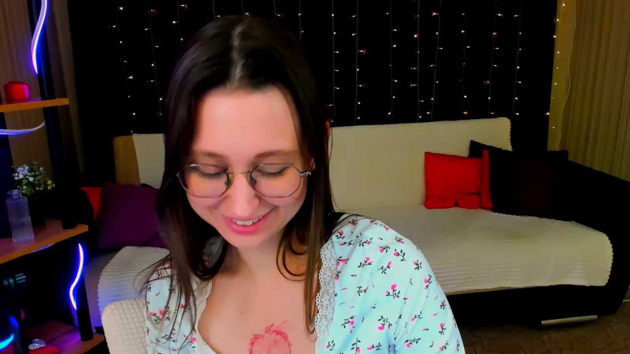 YourLovellyStory cam recording