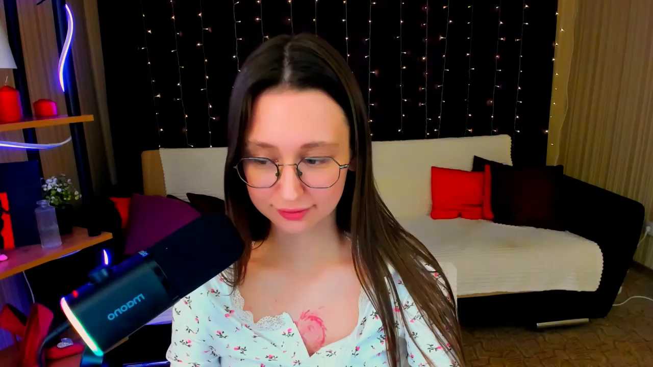 YourLovellyStory cam recording