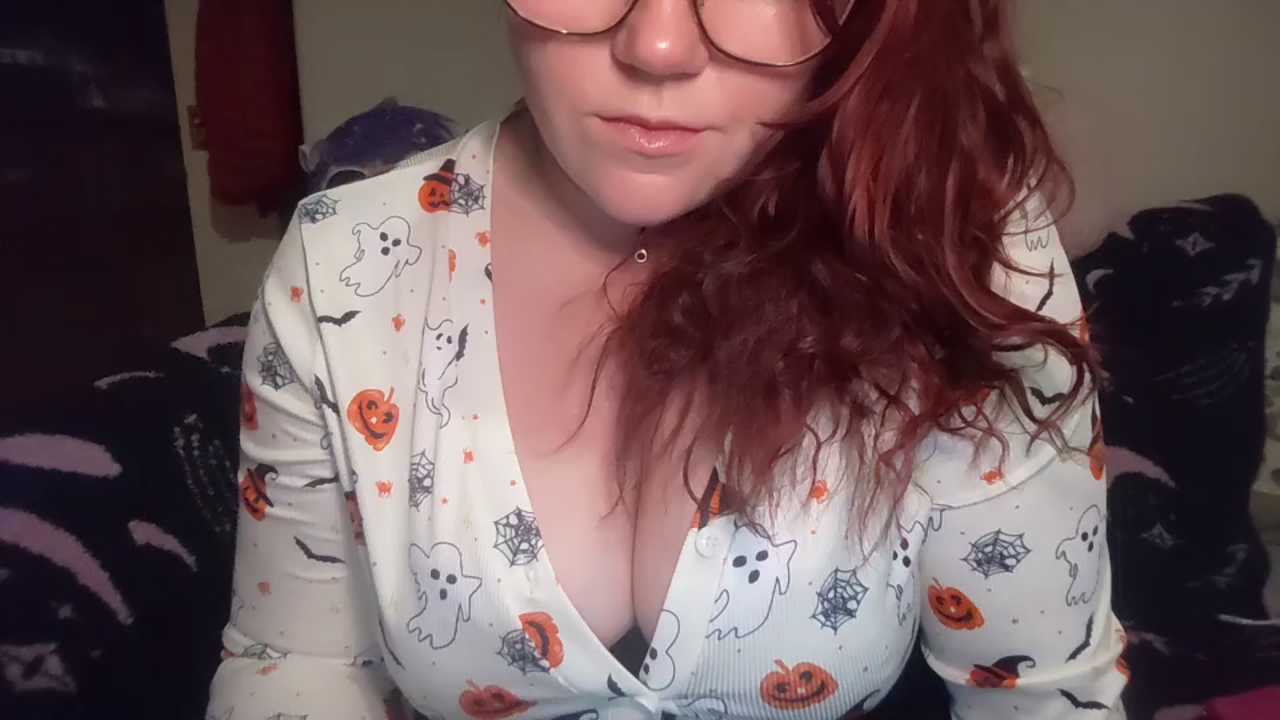 YourPrettyProblem Stripchat recording – Oct 27, 2026