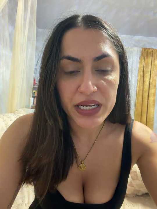 YourQueen18 cam recording