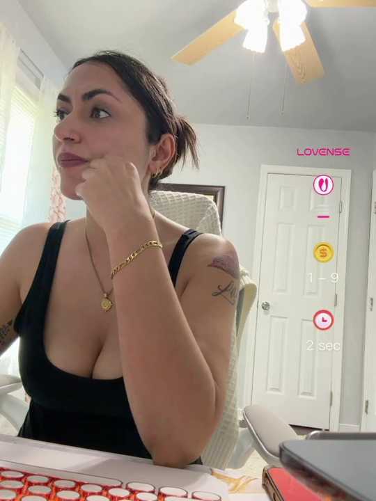 YourQueen18 cam recording